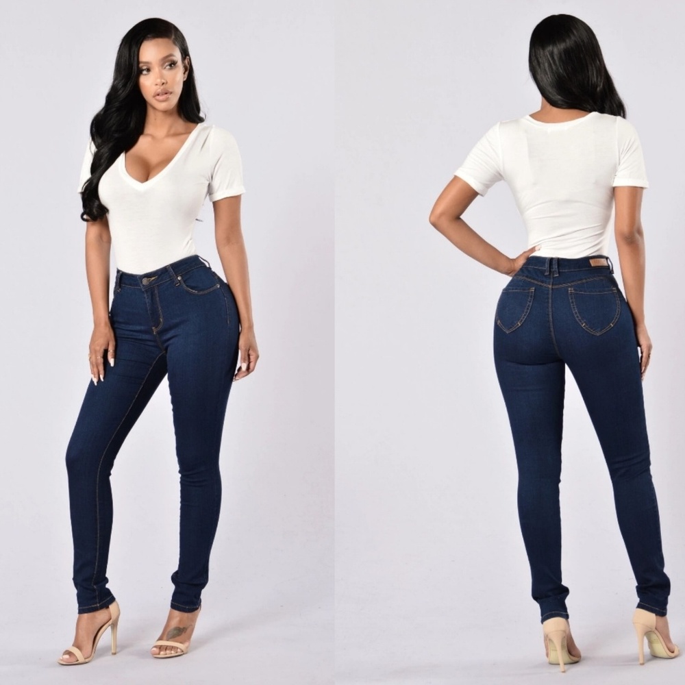 NWT Fashion Nova/Ci Sono Dark Denim Jeans Size 0